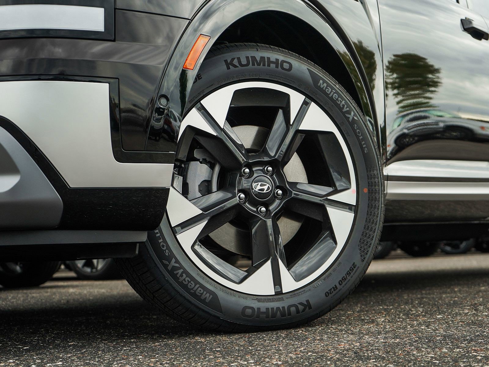 2026 Hyundai Palisade Limited photo 4