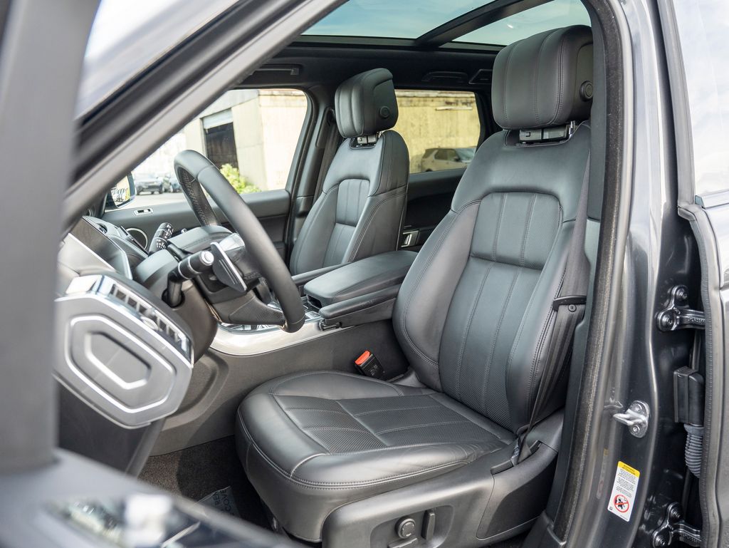 2022 Land Rover Range Rover Sport HSE Silver Edition photo 19