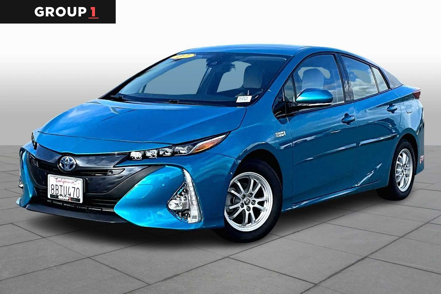 2017 Toyota Prius Prime Advanced's photo