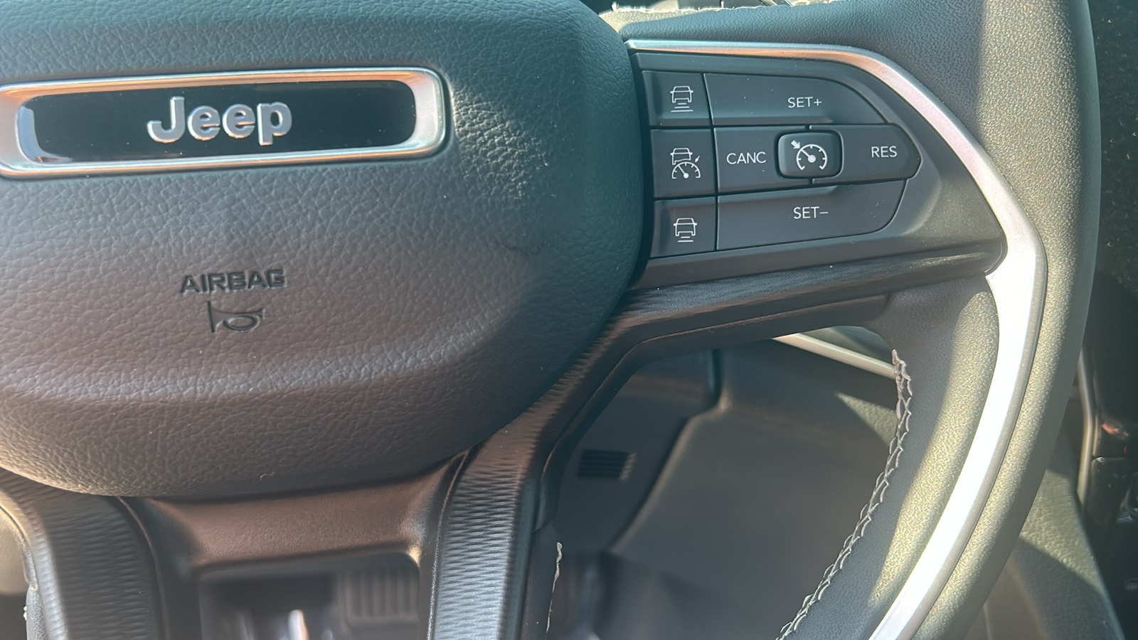 2024 Jeep Grand Cherokee Altitude X photo 17