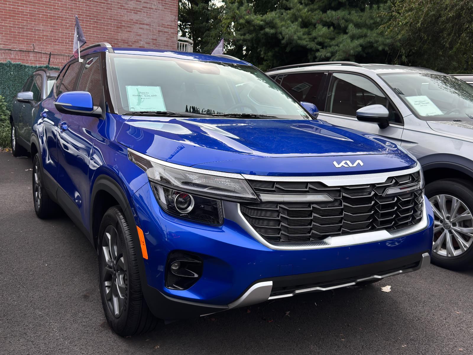 2024 Kia Seltos S photo 3