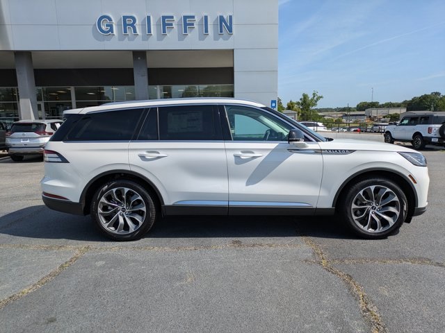 2025 Lincoln Aviator Reserve photo 3