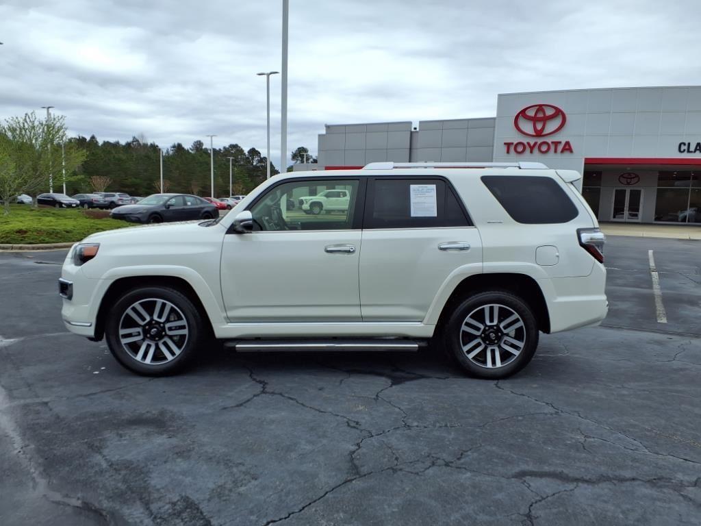 2023 Toyota 4Runner Limited photo 2