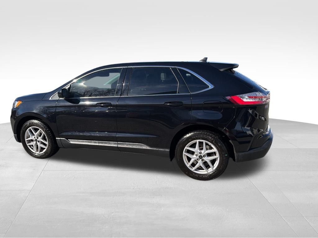 2023 Ford Edge SEL photo 4