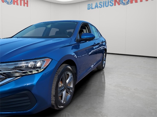 2024 Volkswagen Jetta 1.5T SE photo 2