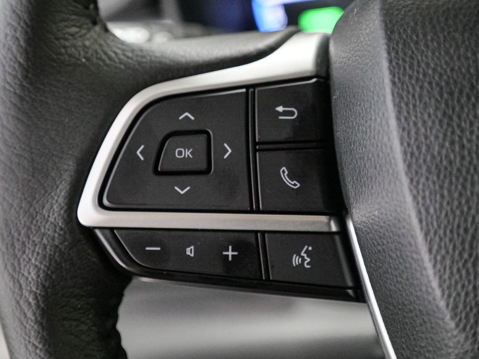 2024 Toyota Sienna XLE photo 36