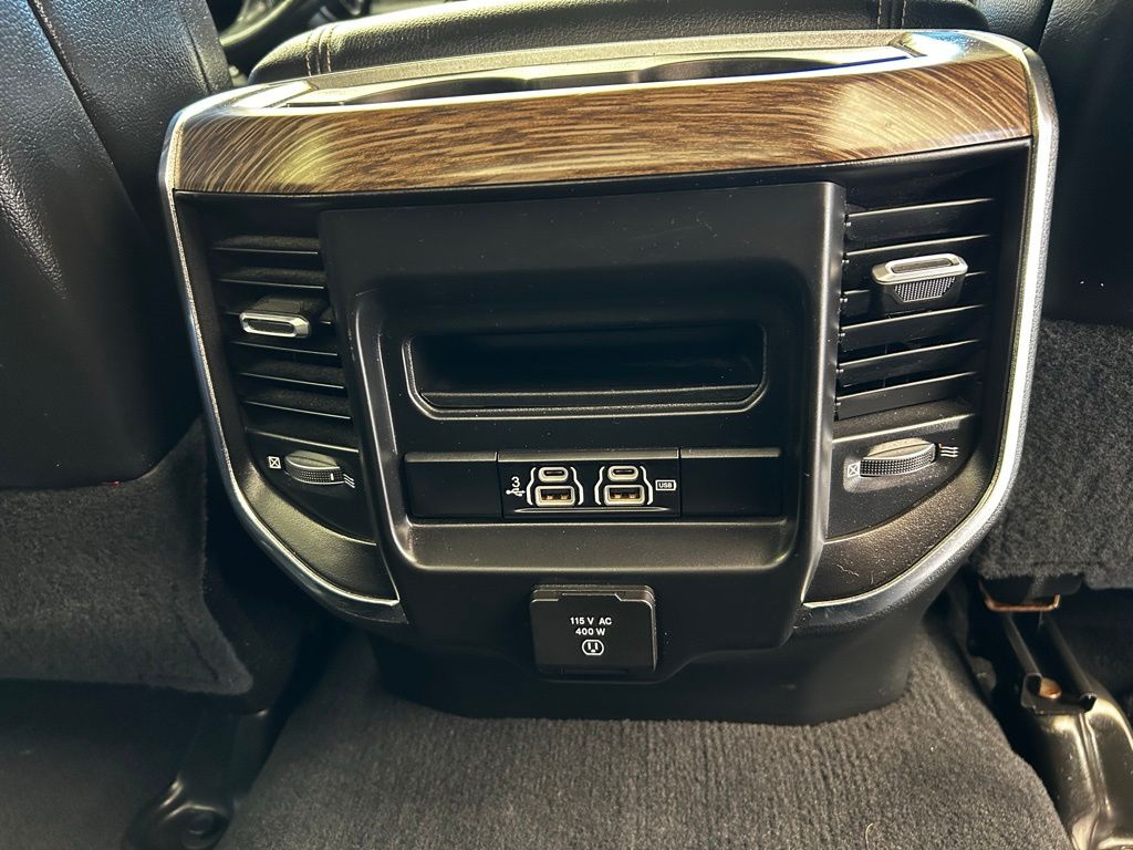 2019 Ram 3500 Laramie photo 19