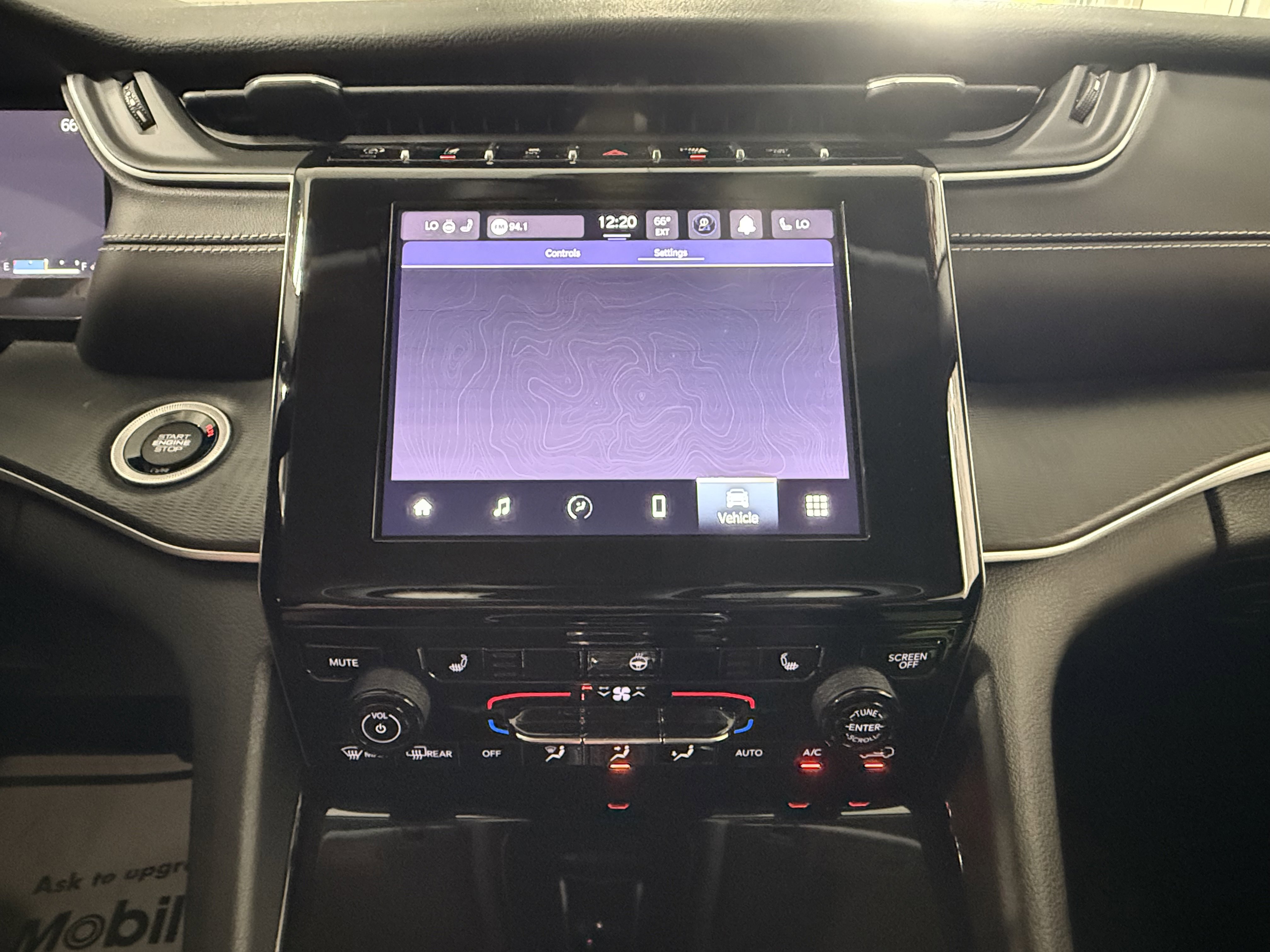 2023 Jeep Grand Cherokee Laredo Altitude photo 19