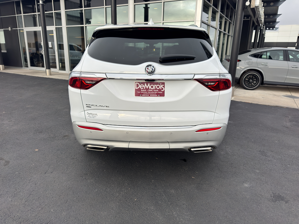 2024 Buick Enclave Premium photo 2