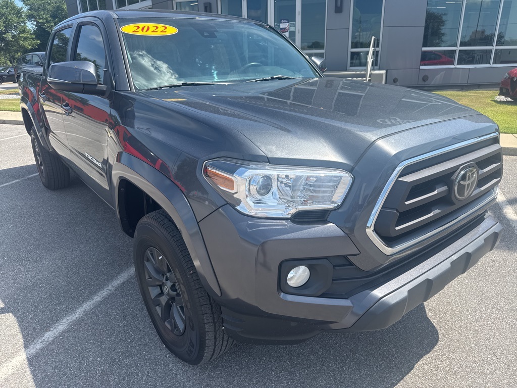 2022 Toyota Tacoma SR5 photo 2