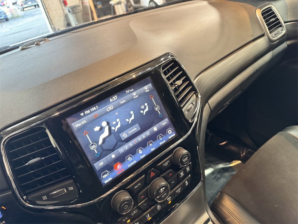 2021 Jeep Grand Cherokee Laredo photo 36