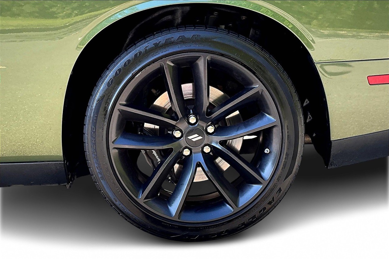 2022 Dodge Challenger R/T photo 29