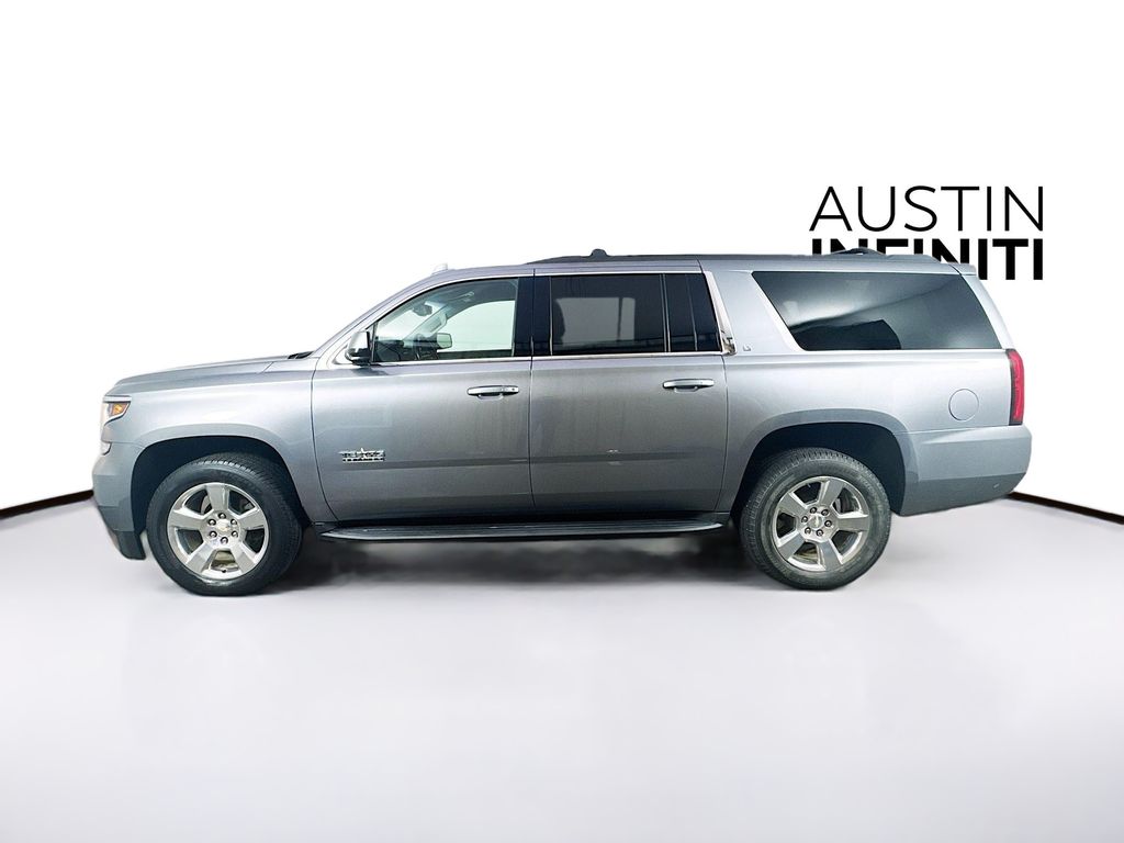 2020 Chevrolet Suburban LT photo 4