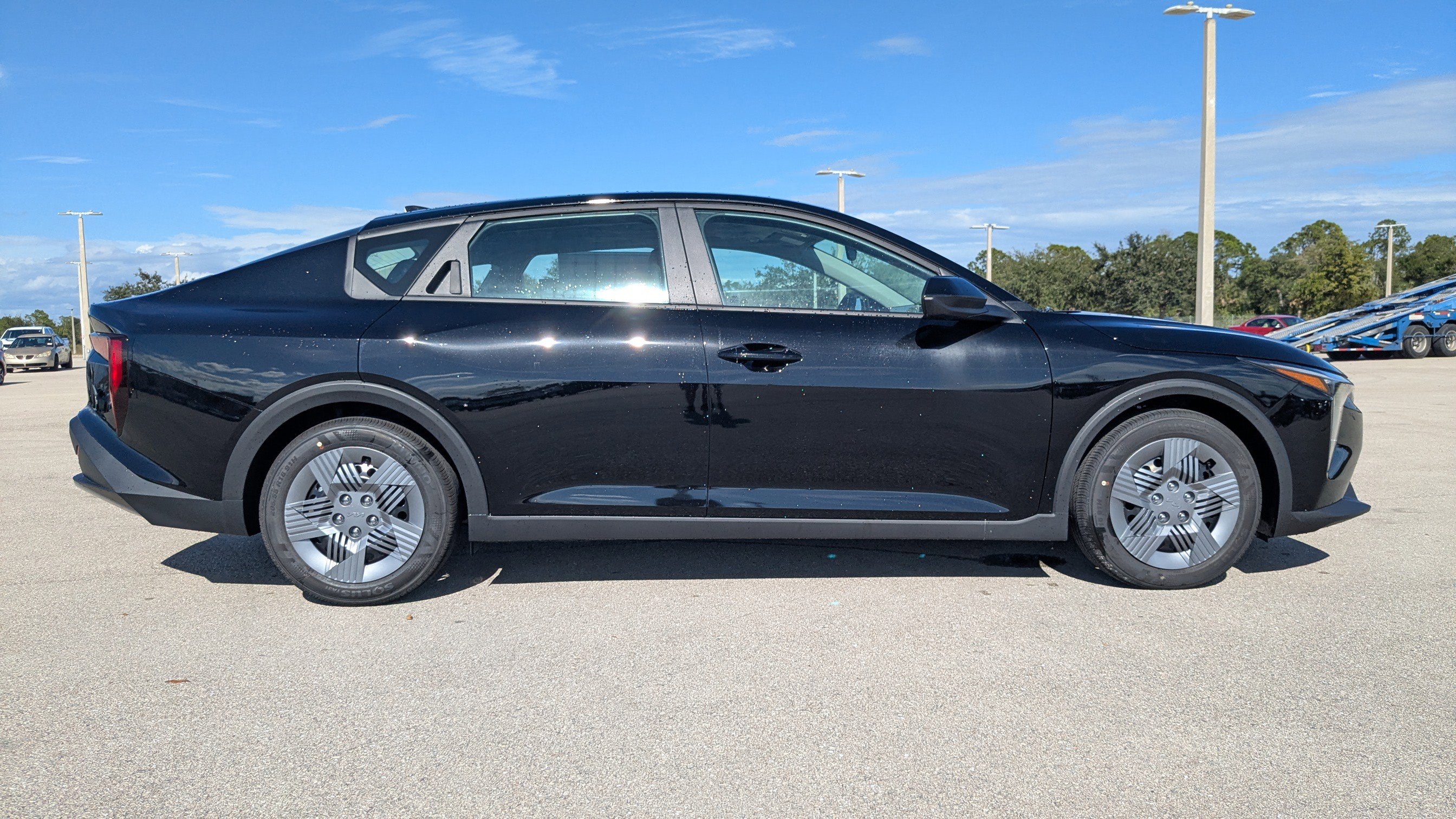 2025 Kia K4 LX photo 4