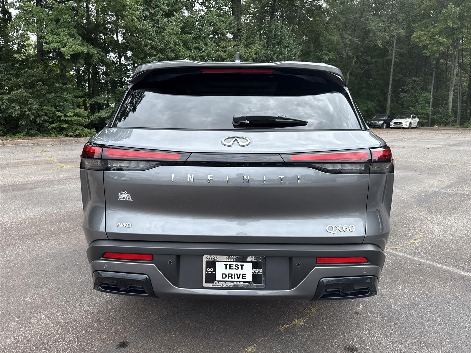 2025 Infiniti QX60 Luxe photo 6