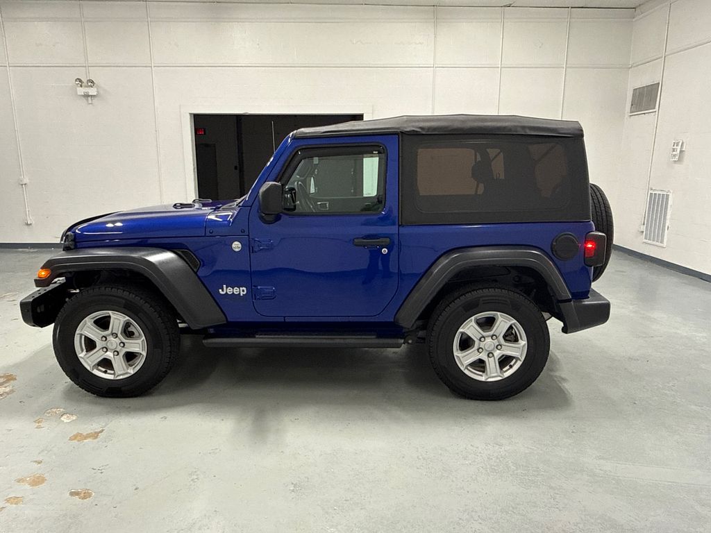 2019 Jeep Wrangler Sport S photo 4