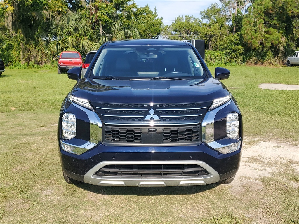 2024 Mitsubishi Outlander SE photo 5