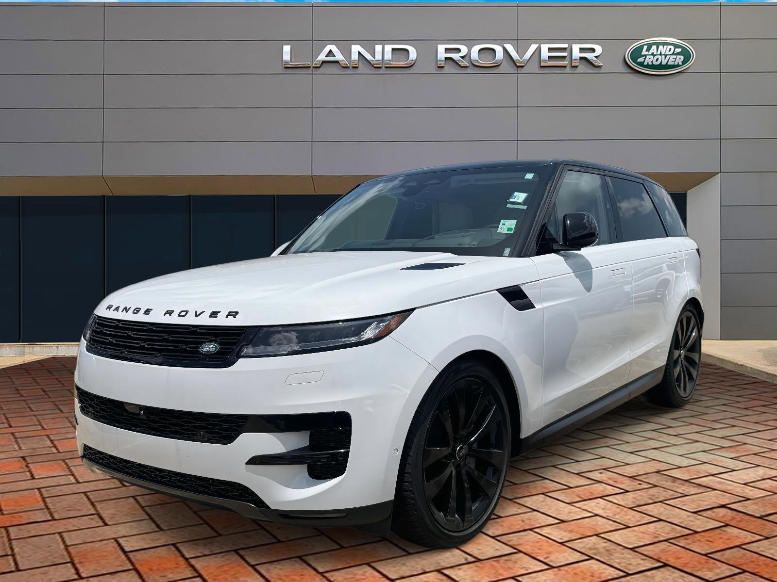 2024 Land Rover Range Rover Sport SE's photo