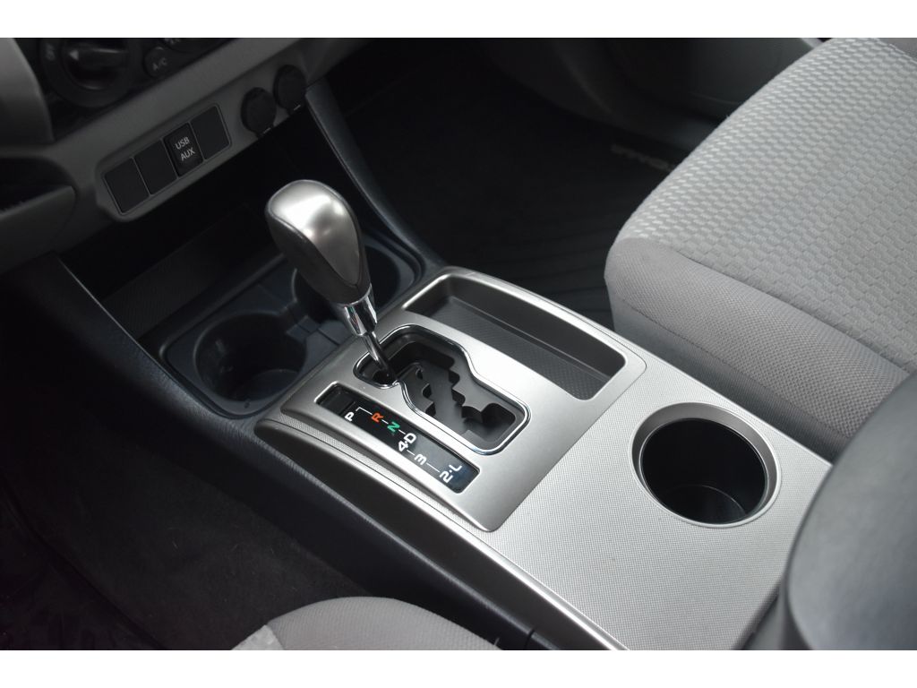 2013 Toyota Tacoma Base V6 4x4 photo 29