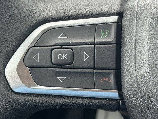 2025 Jeep Compass Latitude photo 13