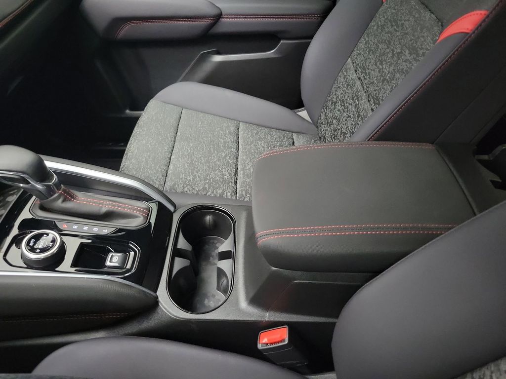 2025 Chevrolet Colorado Z71 photo 26