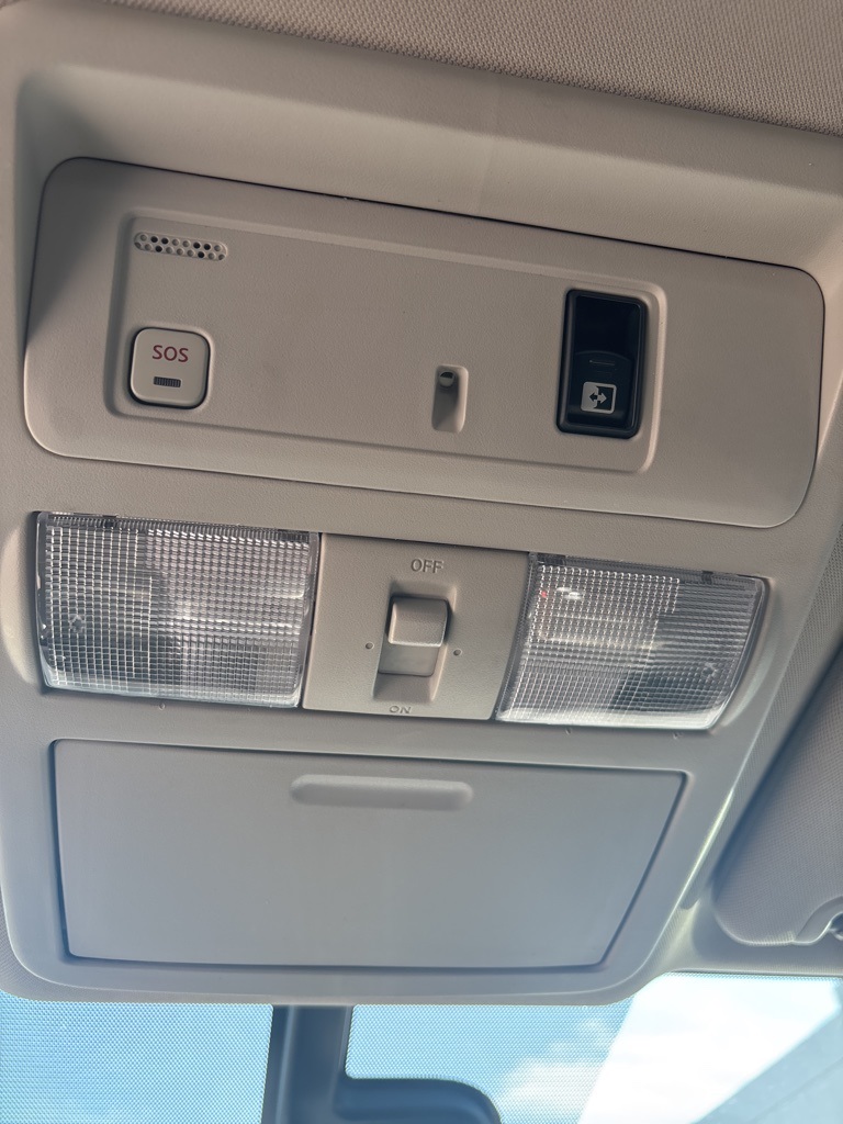 2016 Nissan Titan Crew Cab Platinum Reserve photo 19