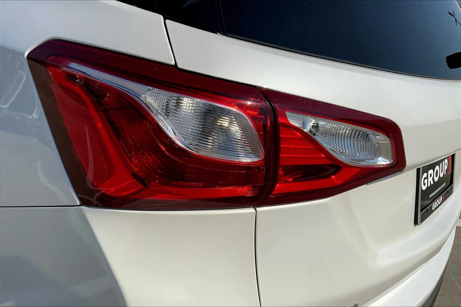 2020 Chevrolet Equinox LT photo 23