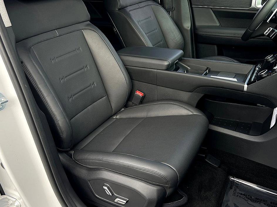 2025 Hyundai Santa Fe Limited photo 20