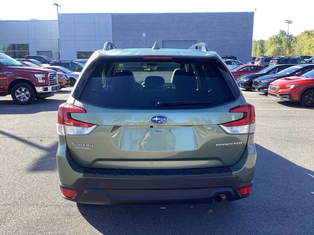2019 Subaru Forester Premium photo 6