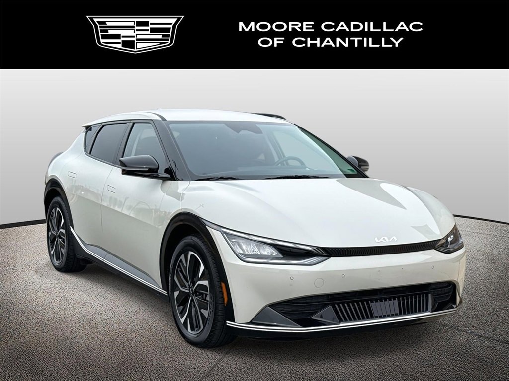 2023 Kia EV6 Wind's photo