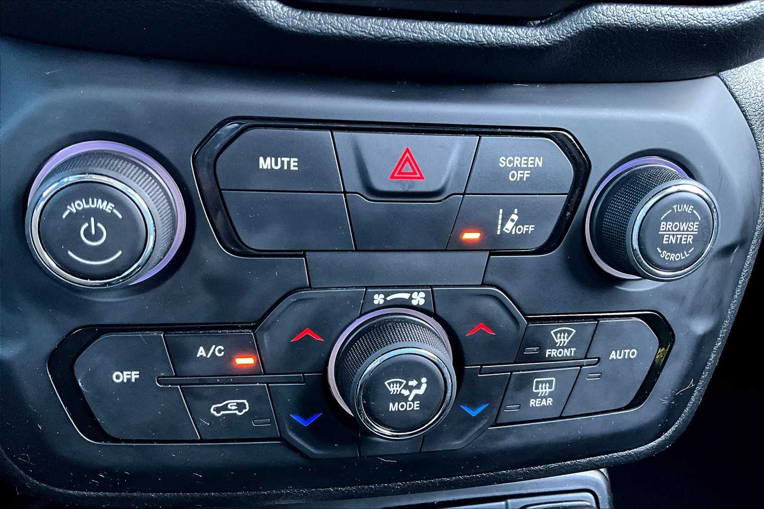 2021 Jeep Renegade Sport photo 31