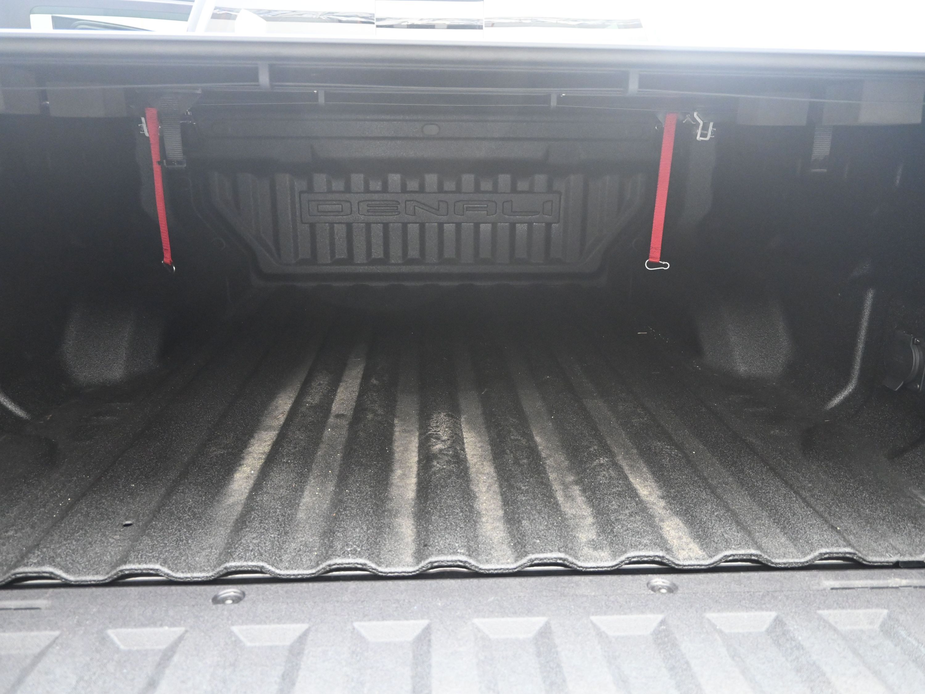 2024 Gmc Canyon Denali photo 13