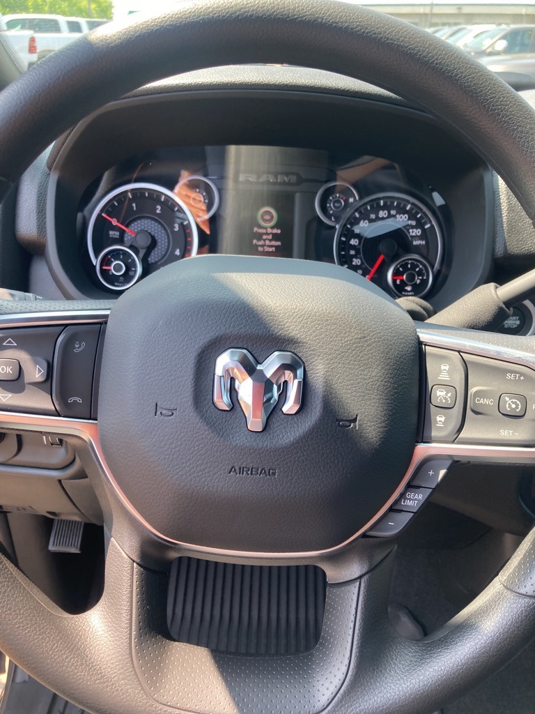 2025 Ram 3500 Tradesman photo 16