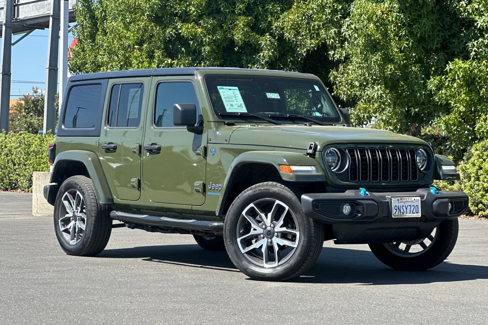 2024 Jeep Wrangler 4xe Sport S photo 2