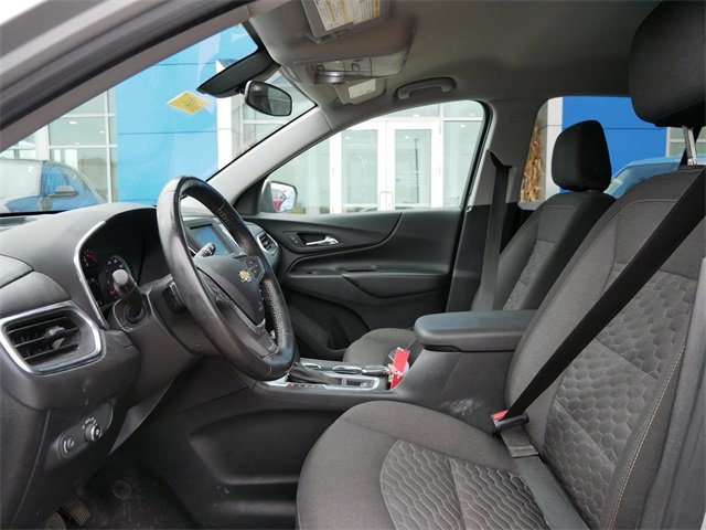 Used 2018 Chevrolet Equinox LT with VIN 2GNAXSEV7J6322750 for sale in Roseville, Minnesota