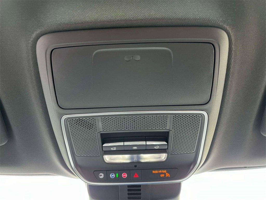 2026 Gmc Acadia Denali photo 30