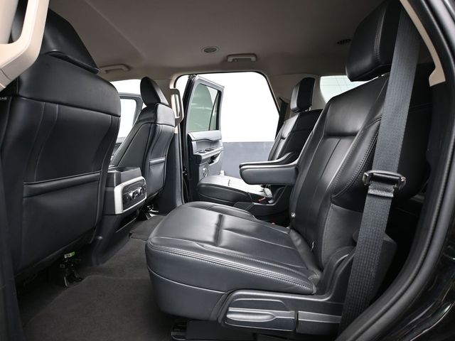 2023 Ford Expedition XLT photo 31