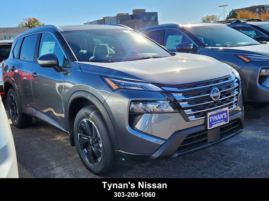 2026 Nissan Rogue SV's photo