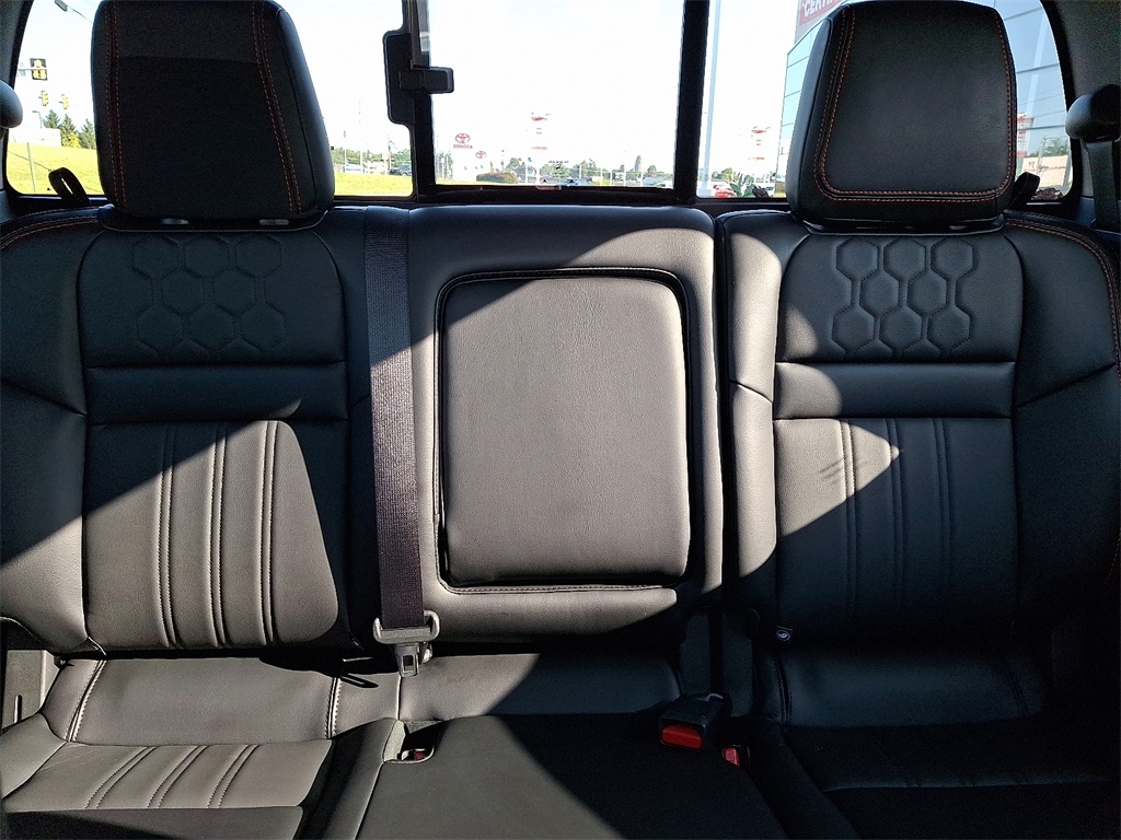 2024 Nissan Frontier PRO-4X photo 19