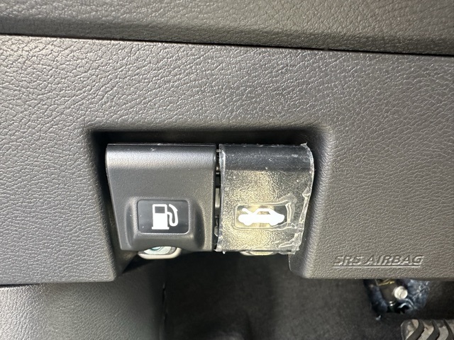 2025 Nissan Kicks Play S photo 16