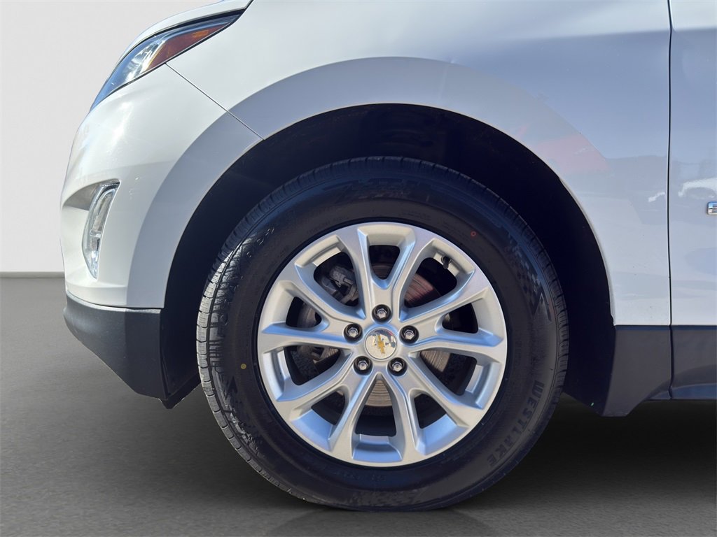 2018 Chevrolet Equinox LT photo 4