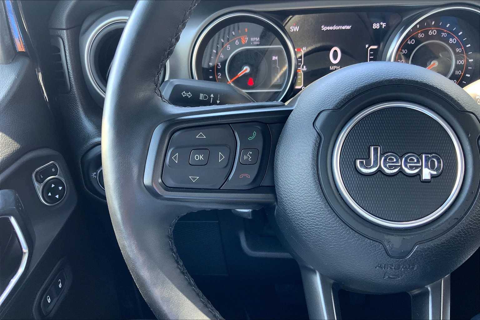 2022 Jeep Wrangler Unlimited Willys photo 21