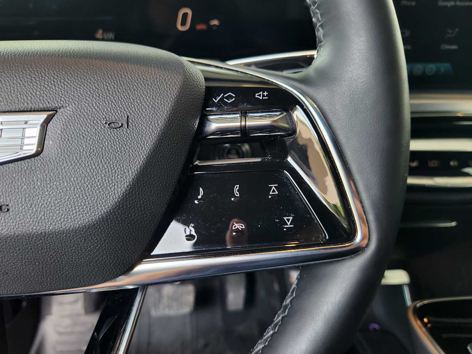2024 Cadillac Lyriq Luxury photo 21