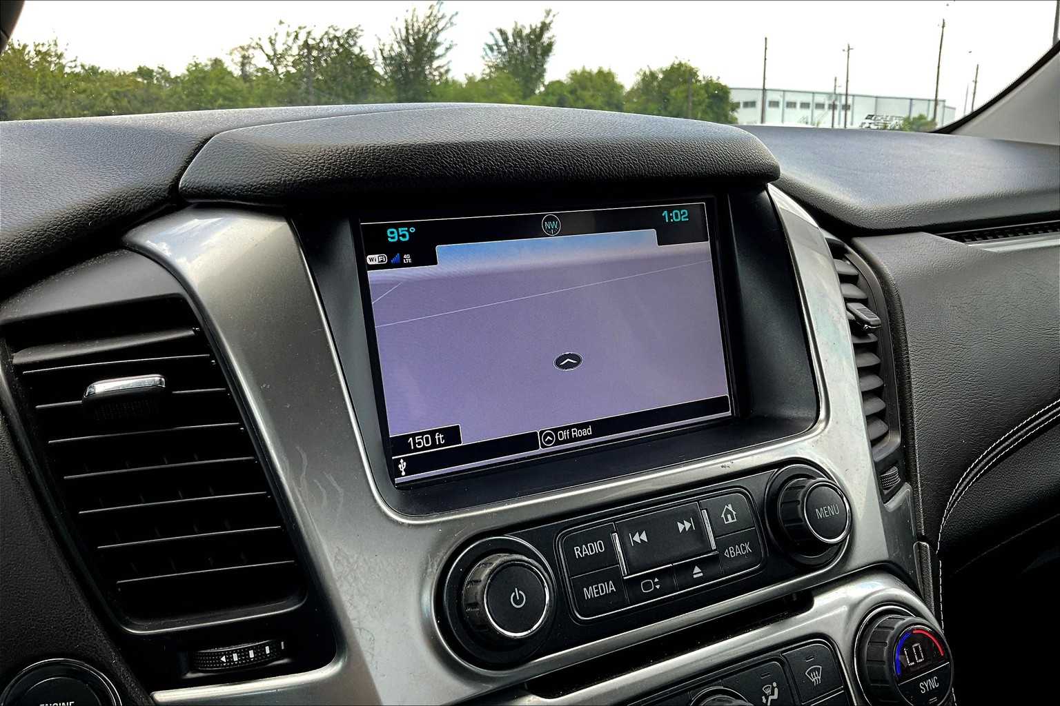 2020 Chevrolet Tahoe LT photo 32