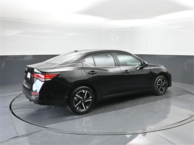 2025 Nissan Sentra SV photo 13