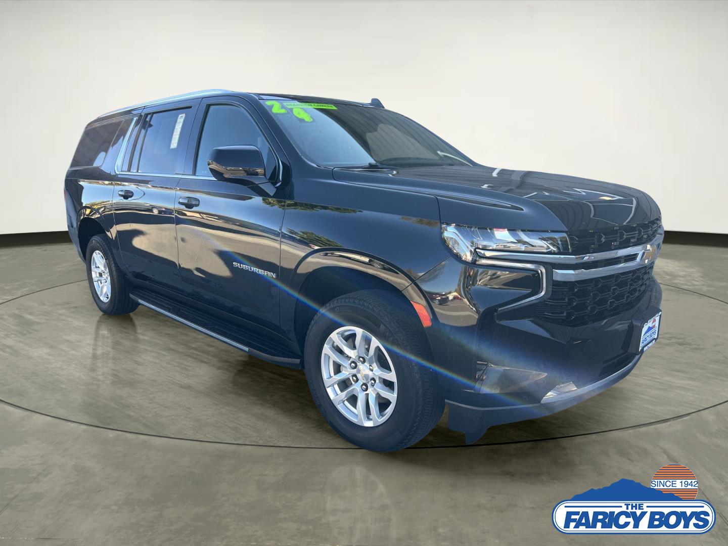 2024 Chevrolet Suburban LS photo 2