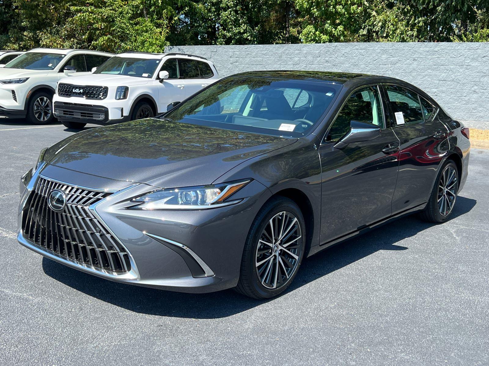 2025 Lexus ES 350 photo 2