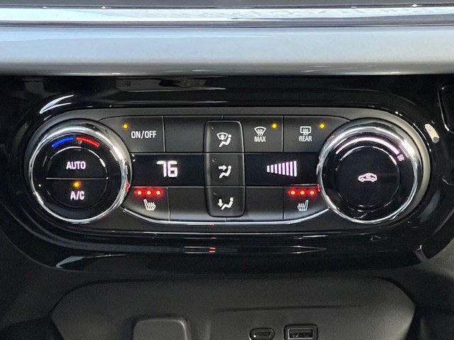 2026 Chevrolet Trax LT photo 21