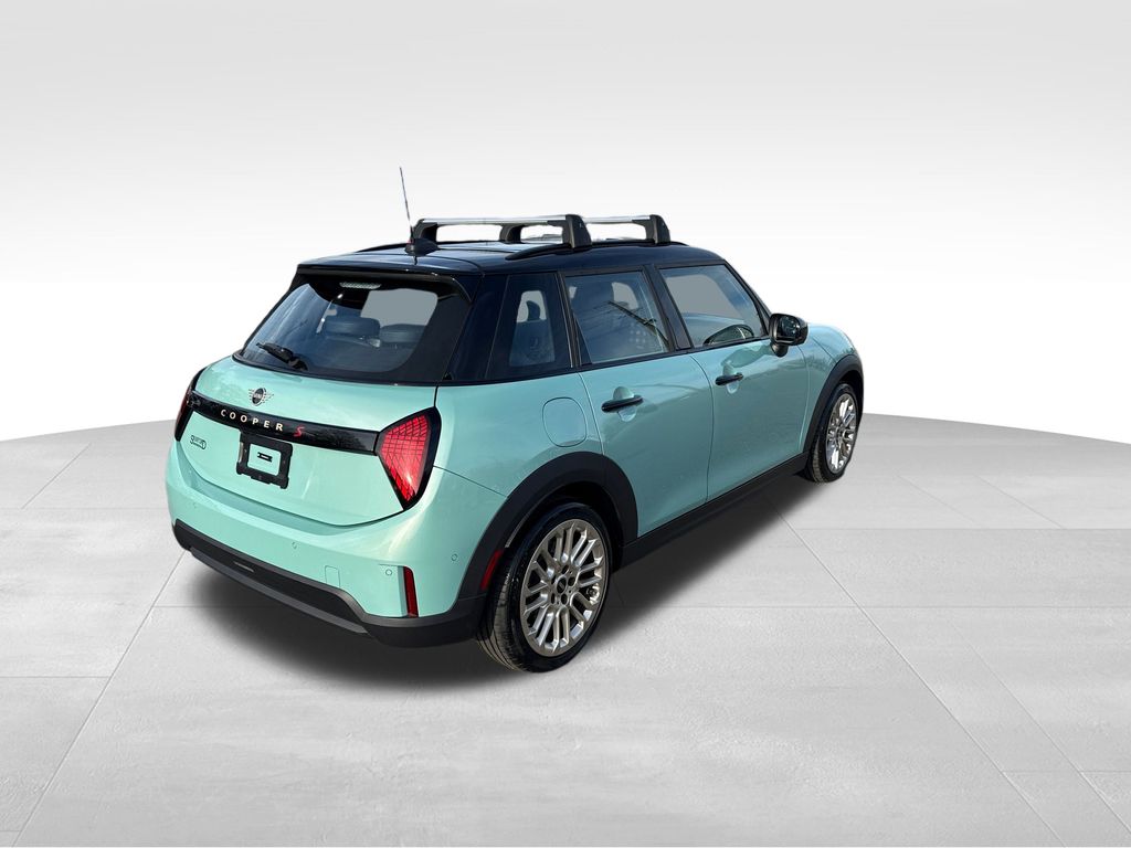 2025 Mini Cooper S Iconic photo 2
