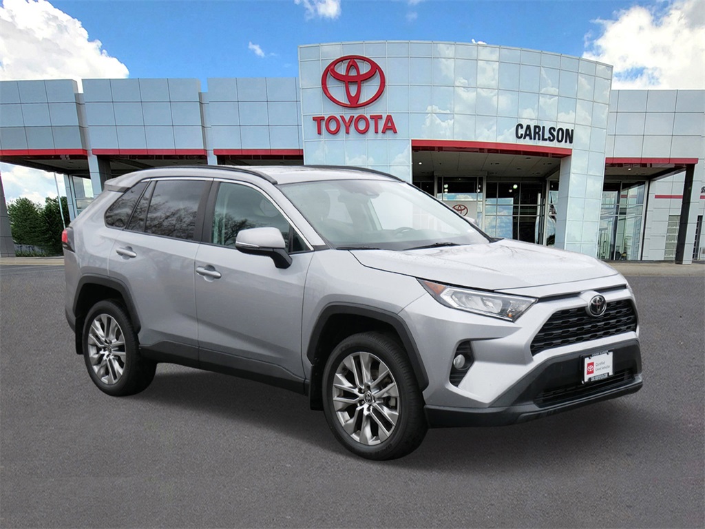 Used 2021 Toyota RAV4 XLE Premium with VIN 2T3A1RFV5MW173992 for sale in Minneapolis, Minnesota